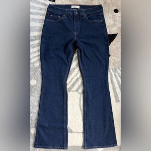 Women’s Abercrombie and Fitch “Curve Love” The Bootcut Mid Rise Jeans size 31